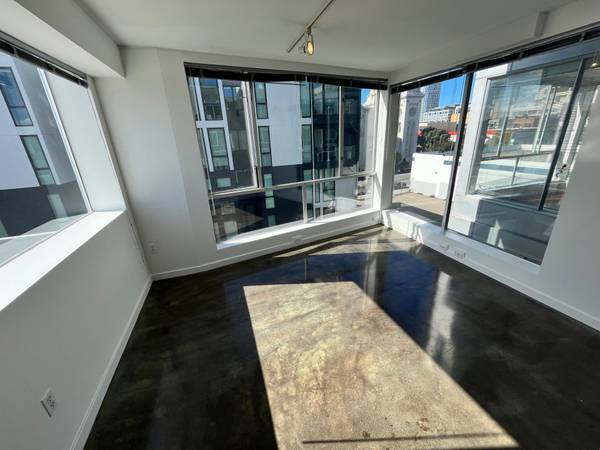 Glasdore Lofts photo 2