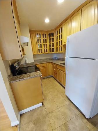 1BR/1BA Apartment · Santa Cruz photo 4