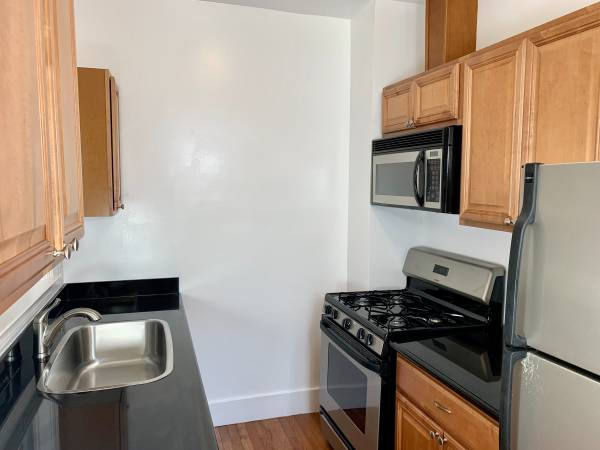 Apartments on Park Blvd · Oakland photo 5