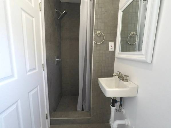 1925 Tenth St Berkeley, CA 94710 photo 4