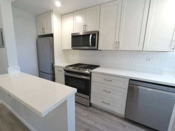 1925 Tenth St Berkeley, CA 94710 photo 3