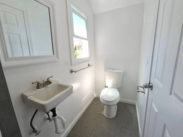1925 Tenth St Berkeley, CA 94710 photo 5