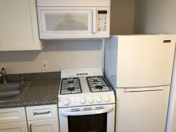 3BR/1BA Flat · Berkeley photo 3
