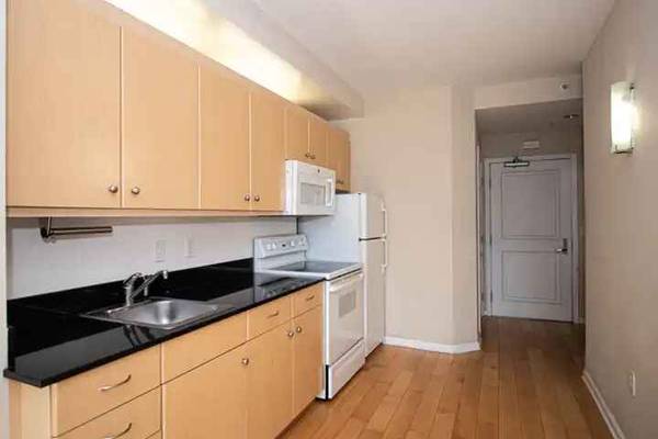 140 S Van Ness Ave San Francisco, CA 94103 photo 3