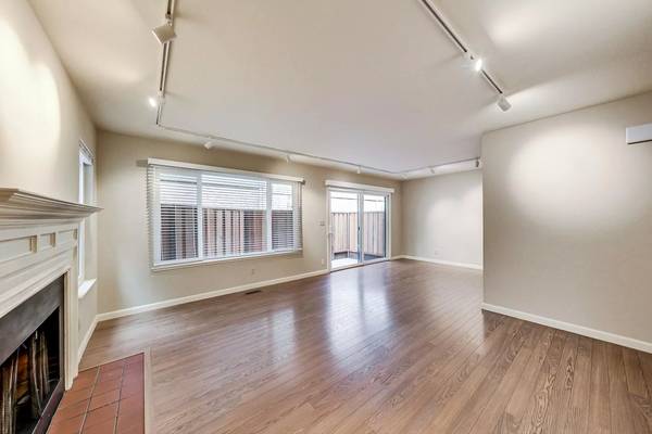3BR/3BA Townhouse on Masonic Terrace · Fremont photo 5