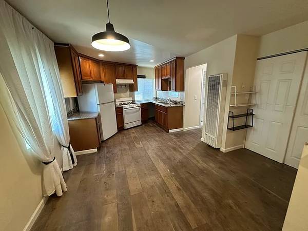 1BR/1BA Apartment on Durant Ave · Oakland photo 2