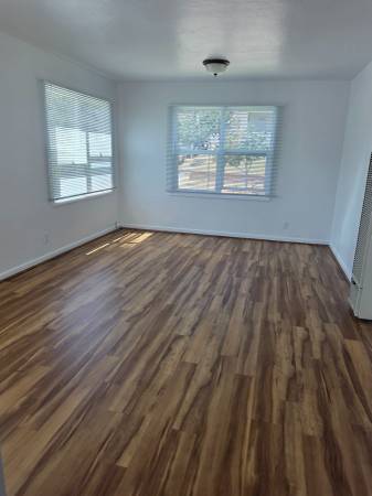 Apartments on Castro St · Albany photo 2
