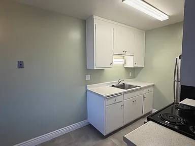 Apartments on 162nd Ave · San Leandro photo 5