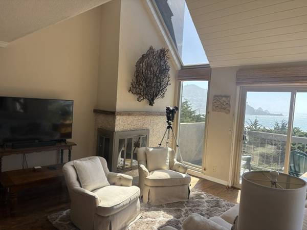 3BR/3BA Condo on Roberts Rd · Pacifica photo 5