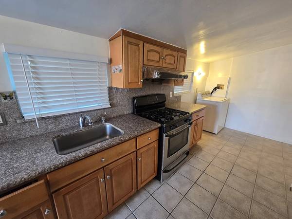 1BR/1BA In Law Adu · Richmond photo 2