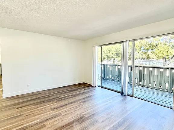 1BR/1BA Other on Alameda De Las Pulgas · Belmont photo 3