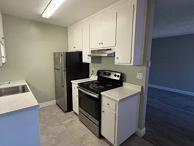 Apartments on 162nd Ave · San Leandro photo 2