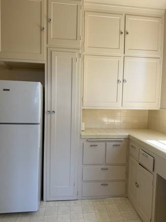 1BR/1BA Apartment · Oakland photo 5