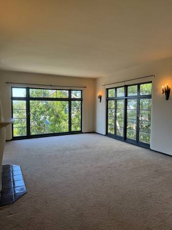 1BR/1BA Apartment · Oakland photo 2