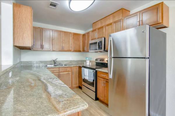 Magnolia Place Apartments photo 3