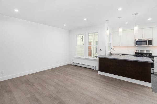 3BR/2BA Apartment on Oak Street 06 · San Francisco photo 5