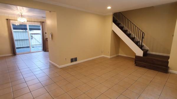 Townhouses on Redstone Ter · Fremont photo 5