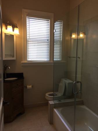 2BR/1BA Apartment on Capp Street · San Francisco photo 5