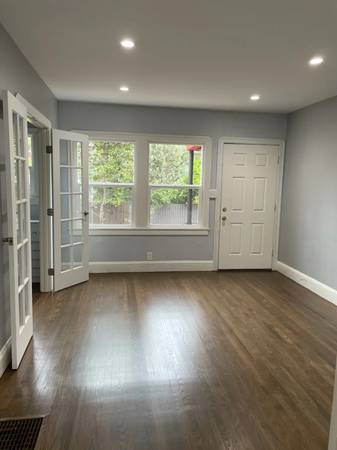0BR/1BA Townhouse on Webster St · Oakland photo 2