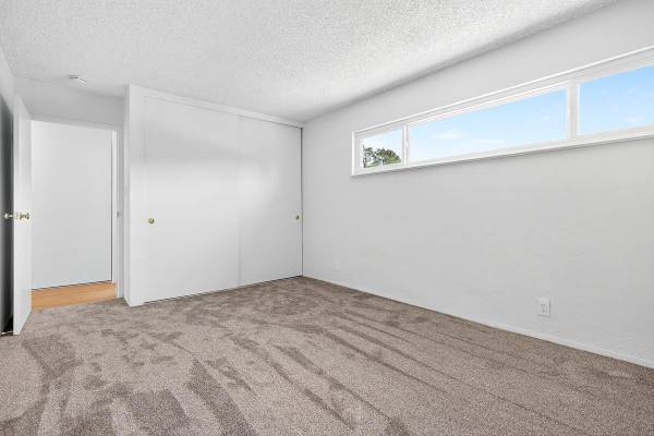 2BR/1BA Apartment · San Rafael photo 3