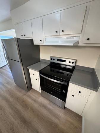 3BR/1BA Apartment · Berkeley photo 5