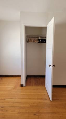 0BR/1BA Apartment on Sir Francis Drake · Fairfax photo 2