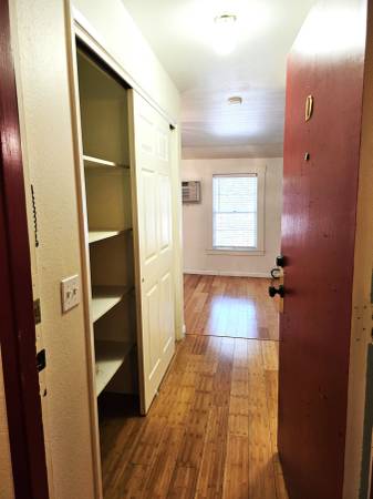 1BR/1BA Apartment on Washington Street · Calistoga photo 2