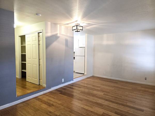 1BR/1BA Apartment on Washington Street · Calistoga photo 4