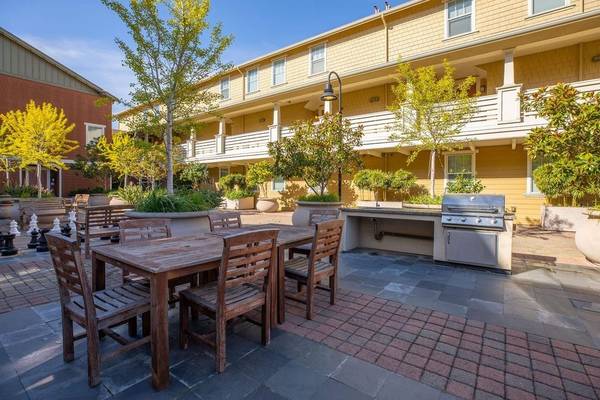 Apartments on San Pablo Avenue · Emeryville photo 5