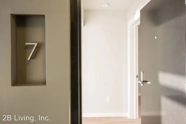 2BR/2BA Apartment on Lakeshore Avenue - · Oakland photo 2