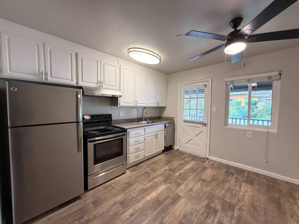 Apartments on Stanton · Hayward photo 3