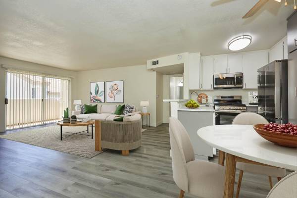 Apartments on Dublin Blvd · Dublin photo 3