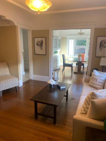 1BR/1BA Duplex on Burlingame Ave · Burlingame photo 2