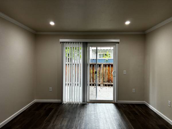 Apartments on Marlow Rd · Santa Rosa