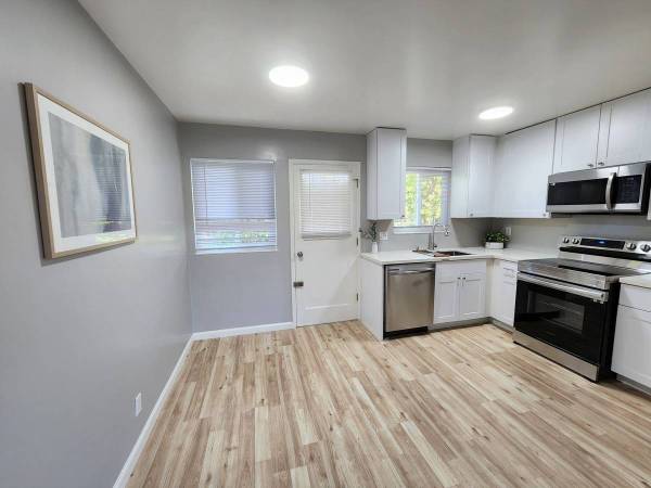 3BR/2BA Apartment · Hayward photo 5