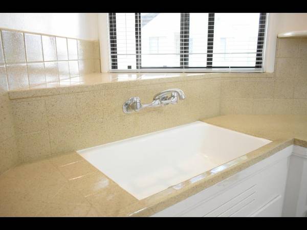 2BR/1BA Townhouse · San Leandro photo 3