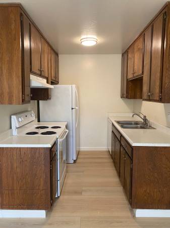 2BR/1BA Duplex on Joaquin Dr · El Verano photo 5