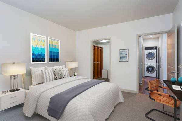 1BR/1BA Apartment on Berry St · San Francisco photo 5