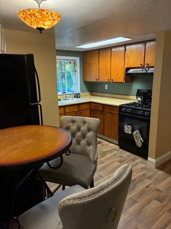 1BR/1BA Duplex · Martinez photo 3