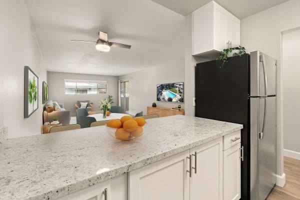 Apartments on Sharene Lane · Walnut Creek photo 3