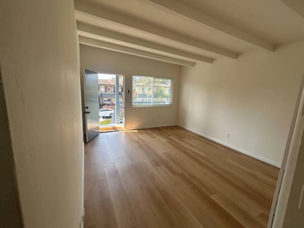 2BR/1BA Duplex · Aptos photo 3