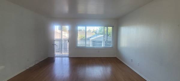 1BR/1BA Apartment · Pittsburg photo 2