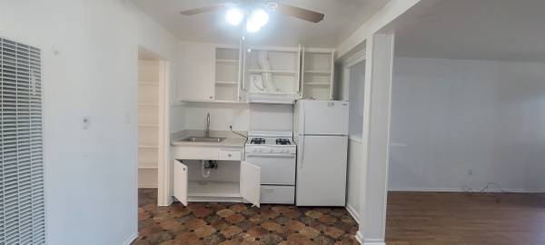 1BR/1BA Apartment · Pittsburg photo 4