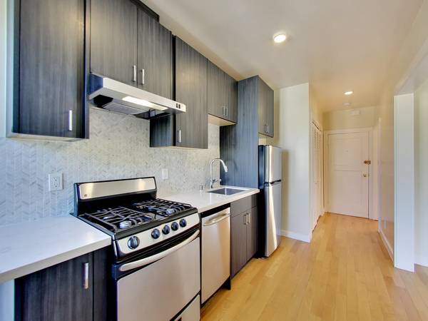1BR/1BA Apartment on La Alameda Dr · San Martin photo 4