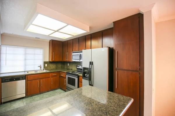 Townhouses on Great Arbor Way · Union City photo 5