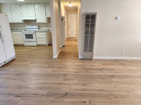3BR/1BA Duplex on Pope Dr · Vallejo photo 4