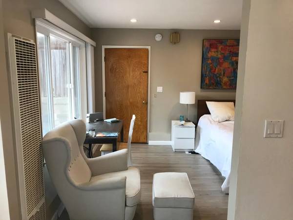 0BR/1BA Duplex on 43rd Ave · San Francisco photo 4