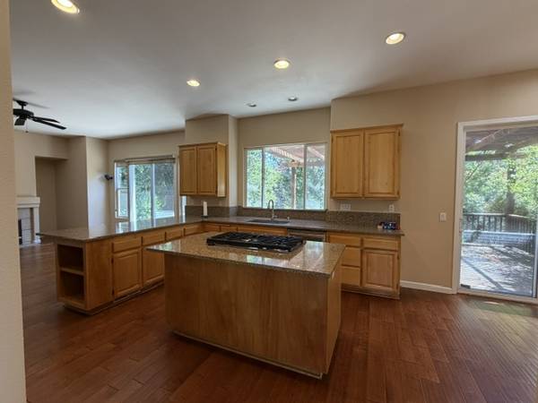 Houses on Owls Nest Dr · Santa Rosa photo 5