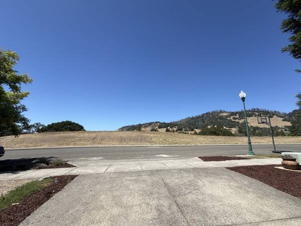 Houses on Owls Nest Dr · Santa Rosa photo 2
