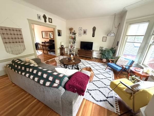 2BR/1BA Apartment on Palm Avenue · San Francisco photo 2